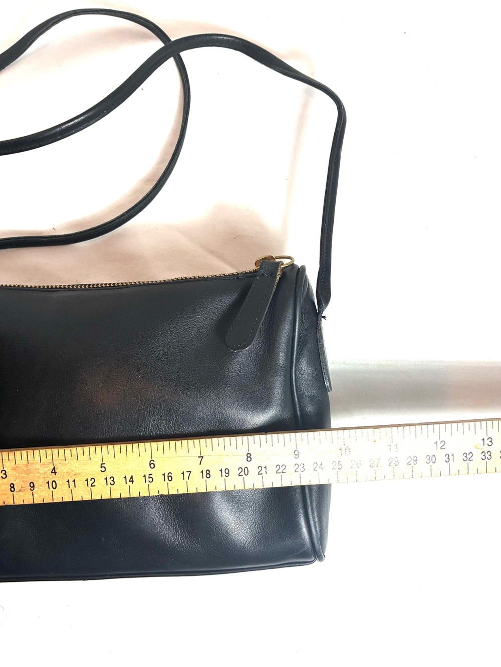Vintage Coach Slim Black Leather Crossbody Shoulder Bag #0945-003 - Picture 12 of 13